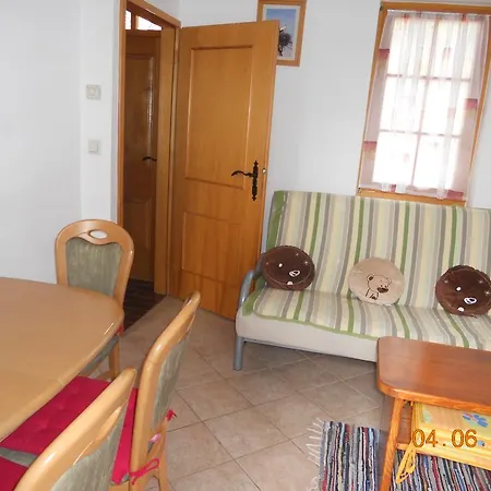 Apartment Nagelj 1