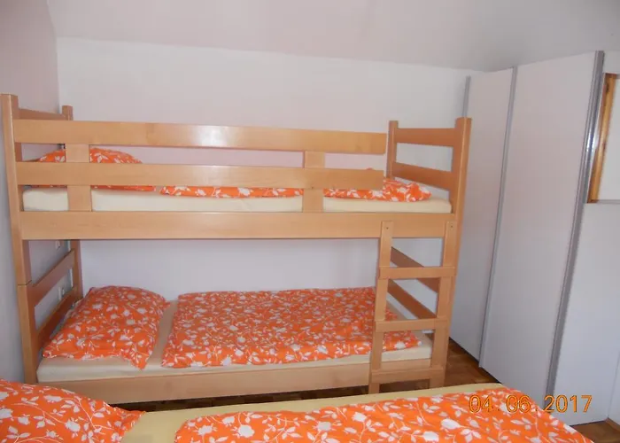 Nagelj 1 * Martjanci